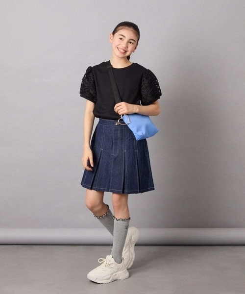 a.v.v（アーヴェヴェ）の「[140-150]フラワーテープテレコカットソー（Tシャツ/カットソー・キッズ・ブラック/ホワイト・150/140）」の9枚目の写真