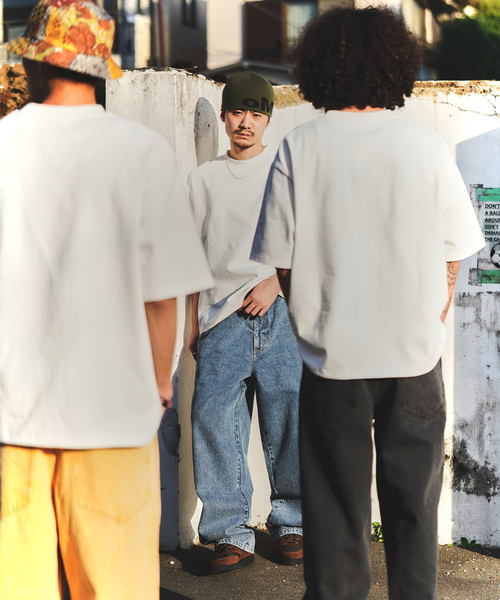 WISM（ウィズム）の「WISM BASIC TEE（Tシャツ/カットソー・メンズ・ホワイト/チャコールグレー・MEDIUM/LARGE）」の4枚目の写真