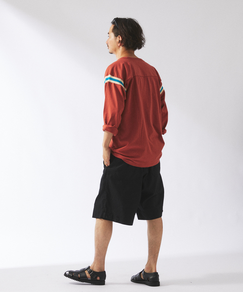 JOURNAL STANDARD relume（ジャーナルスタンダード　レリューム）の「MASON / メイソン 別注 フットボールTシャツ（Tシャツ/カットソー・メンズ・チョコ/ホワイト/ブラックミックス・MEDIUM/LARGE）」の8枚目の写真