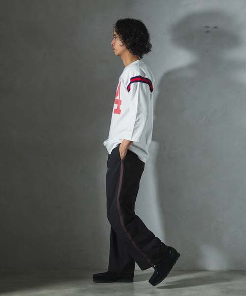 JOURNAL STANDARD relume（ジャーナルスタンダード　レリューム）の「MASON / メイソン 別注 フットボールTシャツ（Tシャツ/カットソー・メンズ・チョコ/ホワイト/ブラックミックス・MEDIUM/LARGE）」の17枚目の写真