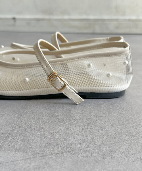 Thevon（ゼボン）の「シアーパールパンプス（サンダル・レディース・アイボリー/ブラック・M/L）」の9枚目の写真