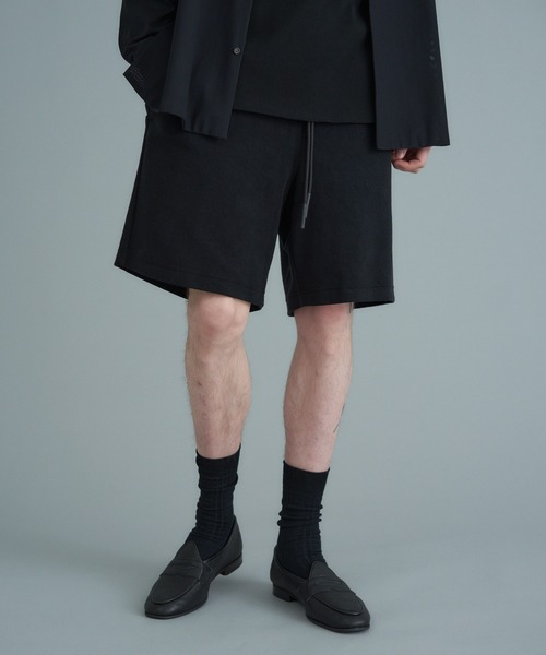 onegravity(ワングラビティ)の「onegravity / パイル サイドジップショーツ(その他パンツ・メンズ・オフホワイト/ブラック・SMALL/MEDIUM/LARGE/X-LARGE)」の2枚目の写真