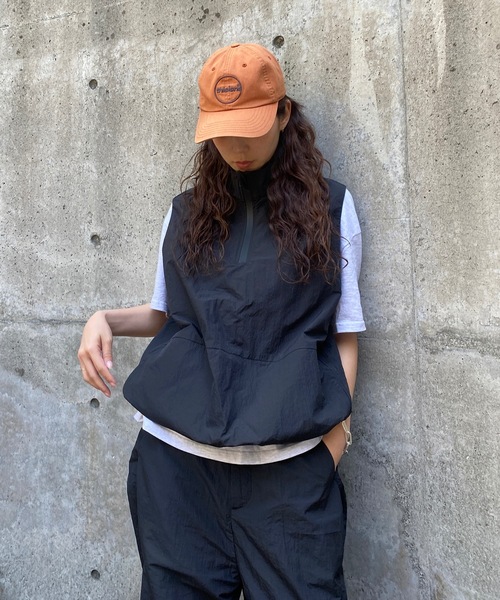 専用　新品未使用　unfil ハーフジップベスト unfil（アンフィル）の「＜unfil(アンフィル）＞ジップアップ