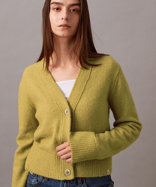 Calvin Klein(カルバン・クライン)の「クラシック トラッカー Vネックカーディガン(カーディガン/ボレロ・レディース・アイボリー/ブラック/イエロー系その他・S/M/XS)」の9枚目の写真