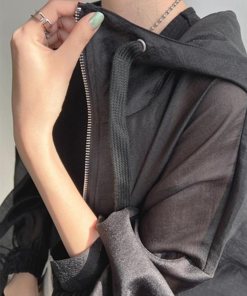 CADBURY（キャドバリー）の「ｼｱｰﾊﾟｰｶｰｼﾞｯﾌﾟｱｯﾌﾟ（その他トップス・レディース・ホワイト/ブラック/ベージュ・FREE）」の11枚目の写真