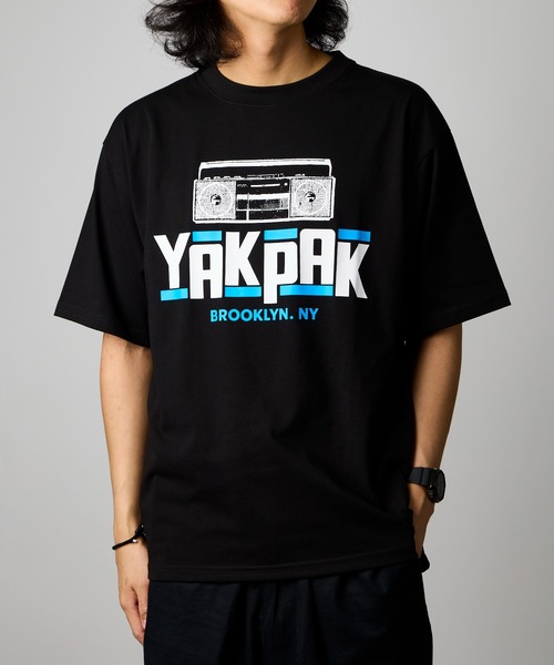 YAKPAK（ヤックパック）の「【 YAKPAK / ヤックパック 】BOOMBOX Tシャツ（Tシャツ/カットソー・メンズ・ホワイト/ブラック・LARGE/X-LARGE/MEDIUM）」の2枚目の写真