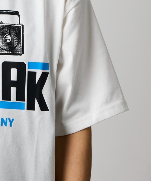 YAKPAK（ヤックパック）の「【 YAKPAK / ヤックパック 】BOOMBOX Tシャツ（Tシャツ/カットソー・メンズ・ホワイト/ブラック・LARGE/X-LARGE/MEDIUM）」の6枚目の写真