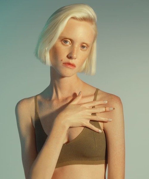 MAM（マム）の「「MAM/マム」ネイルリング Makeup 466 MIDI RING / GOLD（リング・レディース・ゴールド・ONE SIZE）」の4枚目の写真