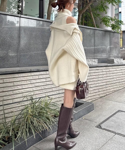 SNIDEL（スナイデル）の「タートルネックミニニットワンピース（ワンピース・レディース・オフホワイト/グレー/カーキ・F）」の22枚目の写真