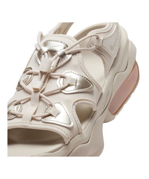 emmi（エミ）の「【NIKE】AIR MAX KOKO SANDAL ナイキ エア マックス ココ サンダル（サンダル・レディース・アイボリー・23/25/26/24/22）」の9枚目の写真