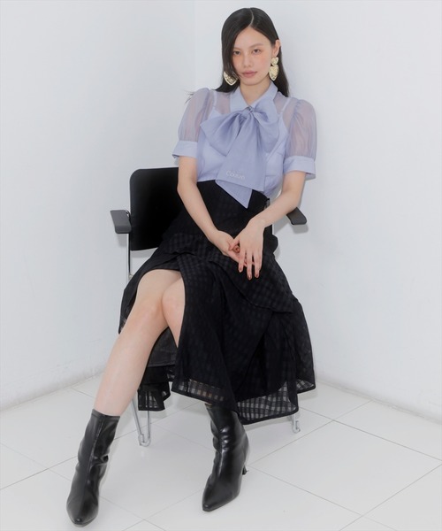 AND COUTURE(アンドクチュール)の「バタフライリボンシアーブラウス(シャツ/ブラウス・レディース・ブラック/オフホワイト/ピンク/ブルー・FREE)」の20枚目の写真