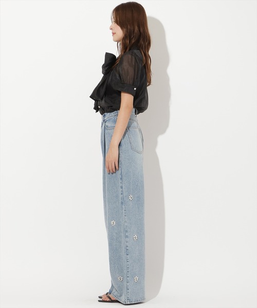 AND COUTURE(アンドクチュール)の「バタフライリボンシアーブラウス(シャツ/ブラウス・レディース・ブラック/オフホワイト/ピンク/ブルー・FREE)」の12枚目の写真