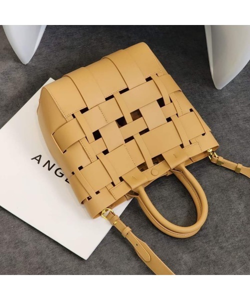 Tomieco(トミエコ)の「LEATHER 編み込みショルダー トート 2wayバッグ(ショルダーバッグ・レディース・グレー系その他/ブラウン系その他/オフホワイト/ダークブラウン/ブラック・FREE)」の22枚目の写真