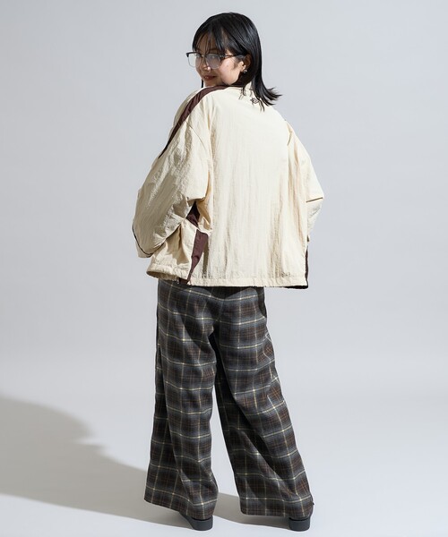 FREAK'S STORE(フリークスストア)の「UMBRO × FREAK'S STORE/アンブロ 別注 Track Jacket/トラックジャケット / ナイロンジャージ(ナイロンジャケット・レディース・その他1/ダークブラウン/ブラウン/ナチュラル・フリ-)」の7枚目の写真