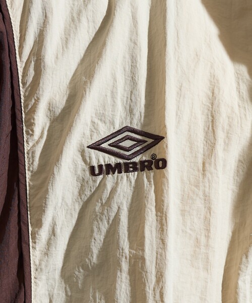 FREAK'S STORE(フリークスストア)の「UMBRO × FREAK'S STORE/アンブロ 別注 Track Jacket/トラックジャケット / ナイロンジャージ(ナイロンジャケット・レディース・その他1/ダークブラウン/ブラウン/ナチュラル・フリ-)」の16枚目の写真