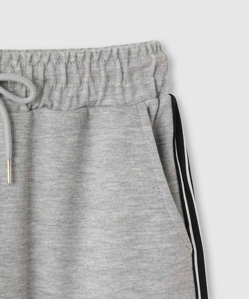 RICH MIX(リッチミックス)の「RICHMIX サイドライン カーゴパンツ(カーゴパンツ・キッズ・杢グレー/ブラック・140/130/160/150)」の5枚目の写真