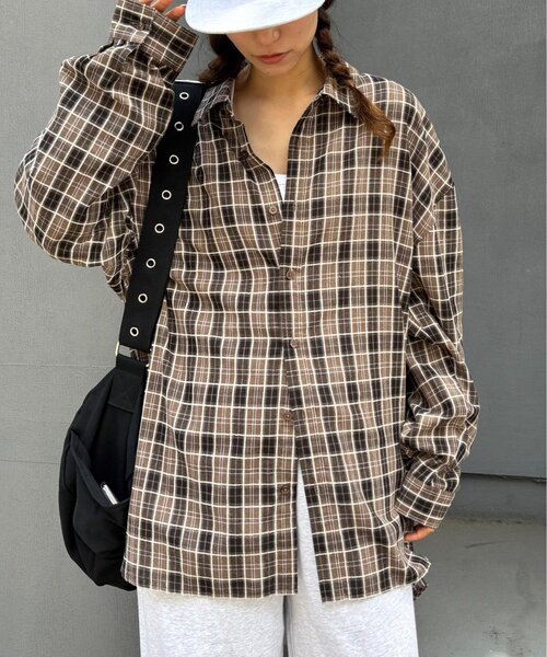 CIAOPANIC TYPY（チャオパニックティピー）の「【UNISEX】モール混長袖チェックシャツ（シャツ/ブラウス・レディース・チャコールグレー/ブラウン/ネイビー/イエロー・MEDIUM/LARGE）」の9枚目の写真