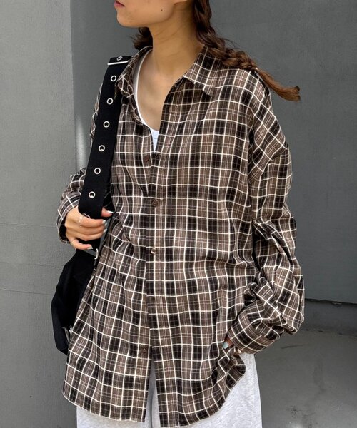 CIAOPANIC TYPY（チャオパニックティピー）の「【UNISEX】モール混長袖チェックシャツ（シャツ/ブラウス・レディース・チャコールグレー/ブラウン/ネイビー/イエロー・MEDIUM/LARGE）」の10枚目の写真