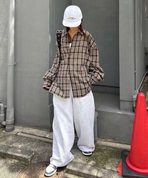 CIAOPANIC TYPY（チャオパニックティピー）の「【UNISEX】モール混長袖チェックシャツ（シャツ/ブラウス・レディース・チャコールグレー/ブラウン/ネイビー/イエロー・MEDIUM/LARGE）」の13枚目の写真