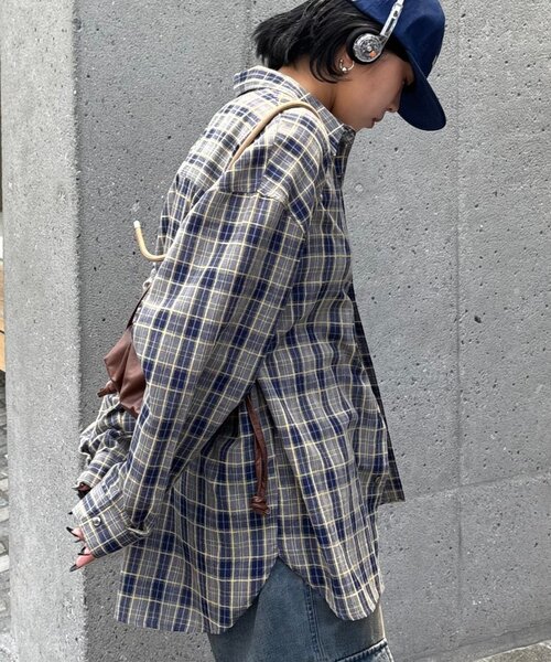 CIAOPANIC TYPY（チャオパニックティピー）の「【UNISEX】モール混長袖チェックシャツ（シャツ/ブラウス・レディース・チャコールグレー/ブラウン/ネイビー/イエロー・MEDIUM/LARGE）」の22枚目の写真