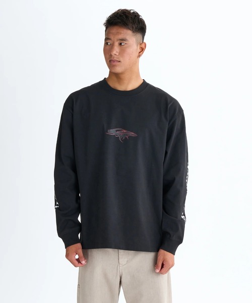 Quiksilver(クイックシルバー)の「TC OLD ENGLISH LT/クイックシルバースリーブロゴプリント長袖ロンT(Tシャツ/カットソー・メンズ・ブラック/ホワイト・MEDIUM/LARGE/X-LARGE)」の1枚目の写真