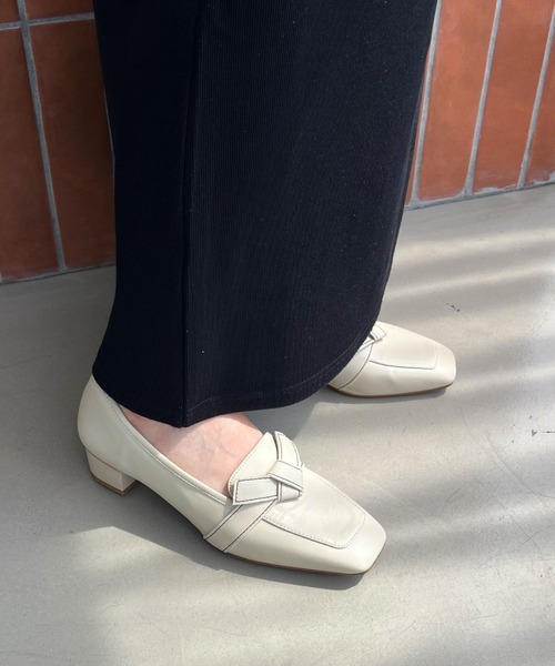 ORiental TRaffic（オリエンタルトラフィック）の「通勤靴 WEB限定 2025秋冬新作 リボンデザイン 甲深 パンプス /55301（パンプス・レディース・ブラック/ベージュ/ブラウン・34/35/36/37/38/39/40/41/42）」の3枚目の写真