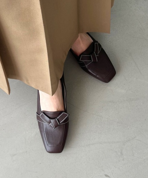 ORiental TRaffic（オリエンタルトラフィック）の「通勤靴 WEB限定 2025秋冬新作 リボンデザイン 甲深 パンプス /55301（パンプス・レディース・ブラック/ベージュ/ブラウン・34/35/36/37/38/39/40/41/42）」の2枚目の写真