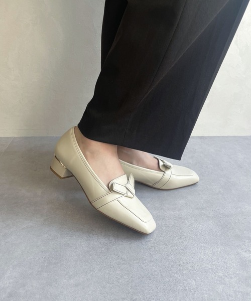 ORiental TRaffic（オリエンタルトラフィック）の「通勤靴 WEB限定 2025秋冬新作 リボンデザイン 甲深 パンプス /55301（パンプス・レディース・ブラック/ベージュ/ブラウン・34/35/36/37/38/39/40/41/42）」の5枚目の写真