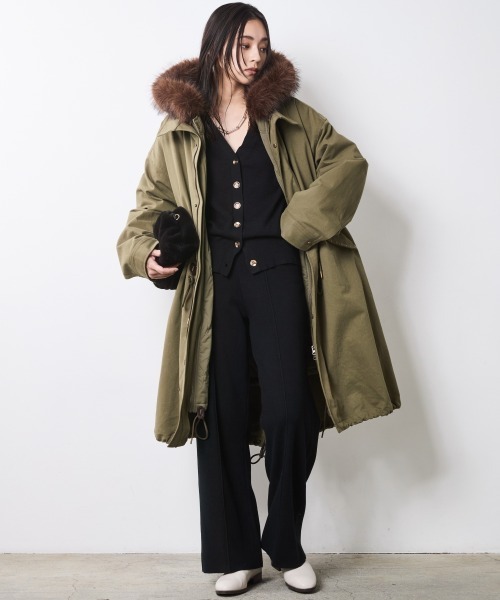 CHIC STYLE（シックスタイル）の「微起毛Vネックニットカーディガン＜大きいサイズ有＞シックスタイル（カーディガン/ボレロ・レディース・ブラック/グレー/ベージュ・M/L/LL/3L/4L/5L）」の10枚目の写真