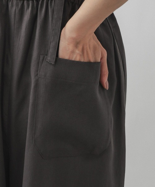 GLOBAL WORK（グローバルワーク）の「シルクライクサス付きワイドパンツ/575215（その他パンツ・レディース・チャコールグレー/ブラック・LARGE/MEDIUM）」の22枚目の写真