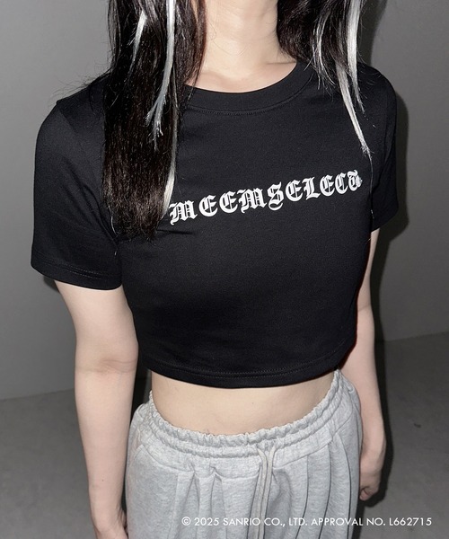 me+em select(ミームセレクト)の「【 HELLO KITTY × me+em select 】ハローキティグランジロゴショートちびTシャツ / Hello Kitty grunge logo short chibi T-shirt 【 セットアップ着用可能 】(Tシャツ/カットソー・レディース・ブラック/ホワイト・FREE)」の10枚目の写真