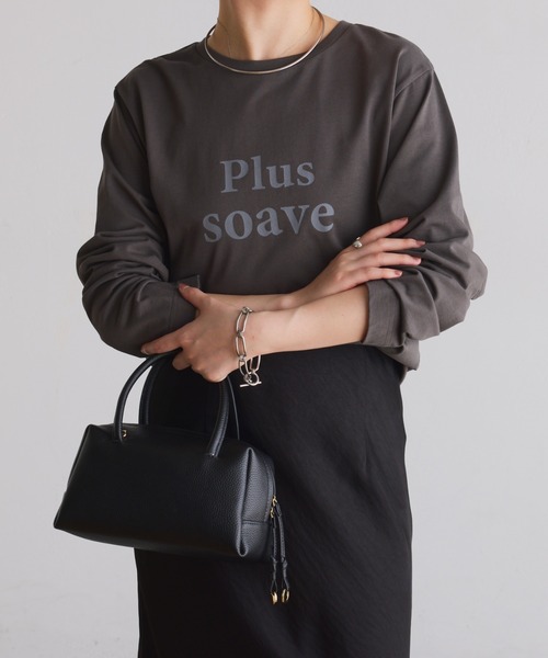 COLLAGE GALLARDAGALANTE(コラージュガリャルダガランテ)の「plus soave ロゴロンT(Tシャツ/カットソー・レディース・ホワイト/チャコールグレー・FREE)」の1枚目の写真