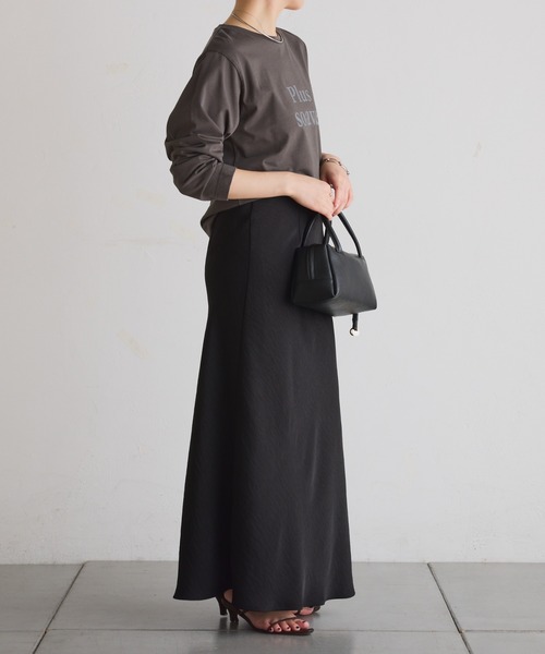 COLLAGE GALLARDAGALANTE(コラージュガリャルダガランテ)の「plus soave ロゴロンT(Tシャツ/カットソー・レディース・ホワイト/チャコールグレー・FREE)」の19枚目の写真