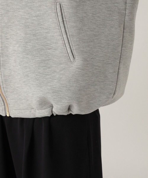 Elura(エルーラ)の「ダンボールブルゾン/600897(ブルゾン・レディース・ブラック/ライトグレー・FREE)」の8枚目の写真