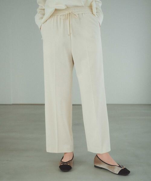 OPAQUE.CLIP（オペークドットクリップ）の「ウォームタッチ イージーワイドパンツ【洗濯機洗OK/ストレッチ】≪SS～LL≫（その他パンツ・レディース・チャコールグレー/キャメル/ブラック/オフホワイト・40/38/36/34/42）」の22枚目の写真