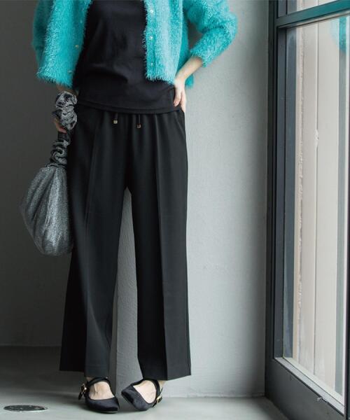 OPAQUE.CLIP（オペークドットクリップ）の「ウォームタッチ イージーワイドパンツ【洗濯機洗OK/ストレッチ】≪SS～LL≫（その他パンツ・レディース・チャコールグレー/キャメル/ブラック/オフホワイト・40/38/36/34/42）」の2枚目の写真