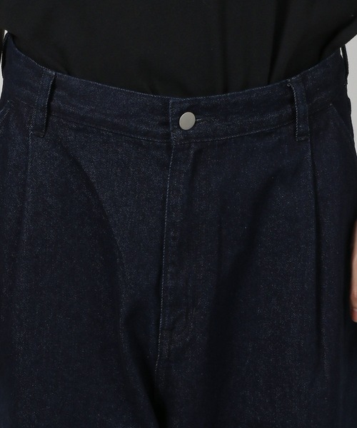 LAKOLE（ラコレ）の「フロントタックデニムパンツ / 592179（デニムパンツ・メンズ・インディゴブルー/ブラック・LARGE/MEDIUM）」の13枚目の写真