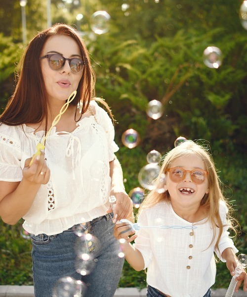 salle de bal（サルデバル）の「【 Calmo Gumi / カルモグミ 】折りたたみ偏光サングラス ボストン型　PDI（サングラス・レディース・オレンジ/グリーン/ブラック/ブルー・FREE）」の6枚目の写真