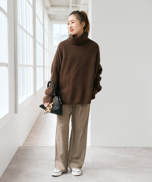Spick & Span(スピックアンドスパン)の「《追加2》サテンイージーパンツ(その他パンツ・レディース・ベージュ系その他/ブラック・38/40/36)」の18枚目の写真