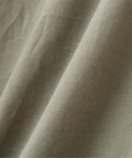 MARGARET HOWELL（マーガレットハウエル）の「SOFT COTTON CASHMERE（シャツ/ブラウス・レディース・セージグリーン/ダークグレー・1/2）」の4枚目の写真