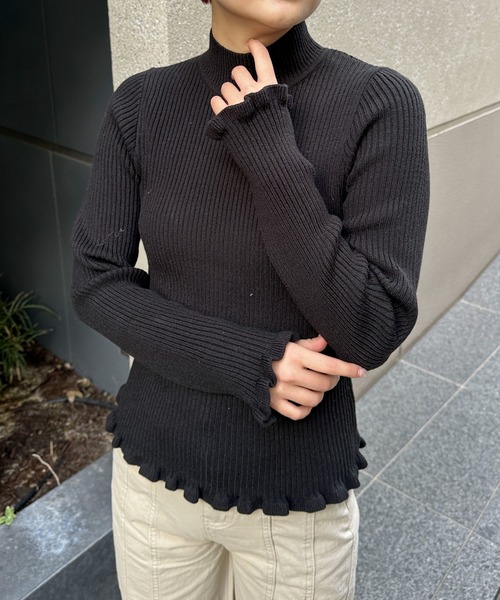 PILIT（ピリット）の「ウェ―ブフリル リブニットトップス（ニット/セーター・レディース・ピンク/ブルー/オフホワイト/ブラック・MEDIUM）」の2枚目の写真