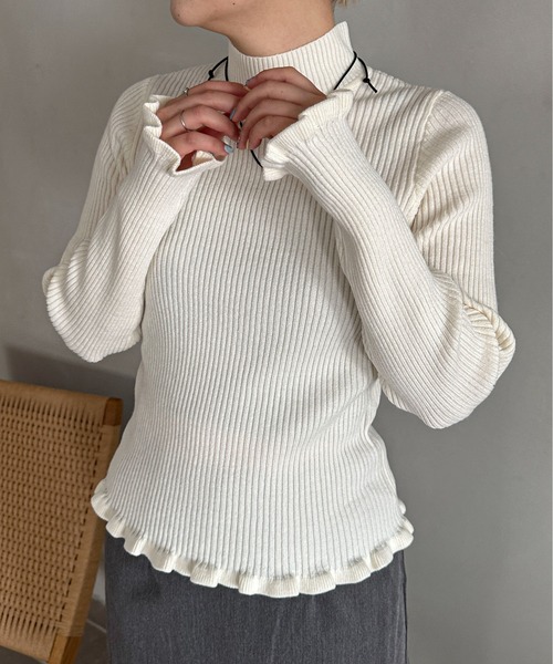 PILIT（ピリット）の「ウェ―ブフリル リブニットトップス（ニット/セーター・レディース・ピンク/ブルー/オフホワイト/ブラック・MEDIUM）」の7枚目の写真