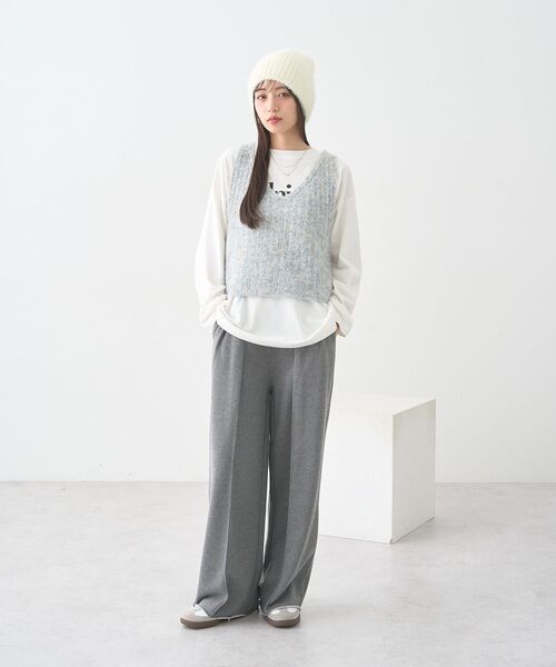 earth music&ecology（アースミュージックアンドエコロジー）の「フェザービーニー（ニットキャップ/ビーニー・レディース・ブラック/アイボリー・F）」の8枚目の写真