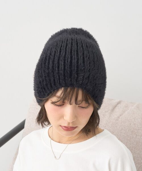 earth music&ecology（アースミュージックアンドエコロジー）の「フェザービーニー（ニットキャップ/ビーニー・レディース・ブラック/アイボリー・F）」の11枚目の写真