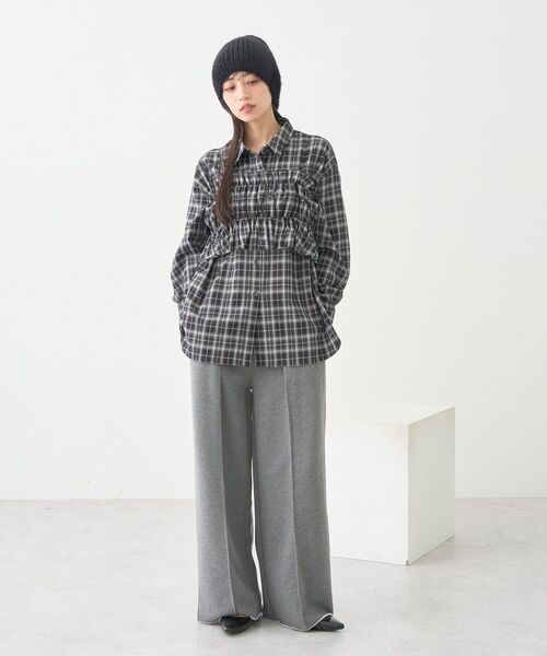 earth music&ecology（アースミュージックアンドエコロジー）の「フェザービーニー（ニットキャップ/ビーニー・レディース・ブラック/アイボリー・F）」の17枚目の写真