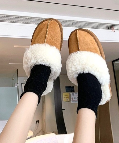 NANEA(ナネア)の「厚底フェイクムートンスリッポン(スリッポン・レディース・ブラック/アイボリー/キャメル・SMALL/MEDIUM/LARGE)」の7枚目の写真