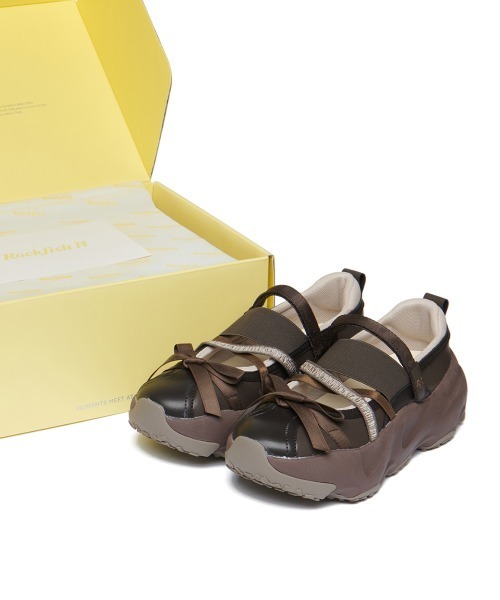 ROCKFISH WEATHERWEAR(ロックフィッシュウェザーウェア)の「PUFFIN RIBBON BANDING SNEAKERS(スニーカー・レディース・ブラウン/ブラック/シルバー/クリーム/シルバー系その他・23.0cm/23.5cm/24.0cm/24.5cm/25.0cm)」の21枚目の写真