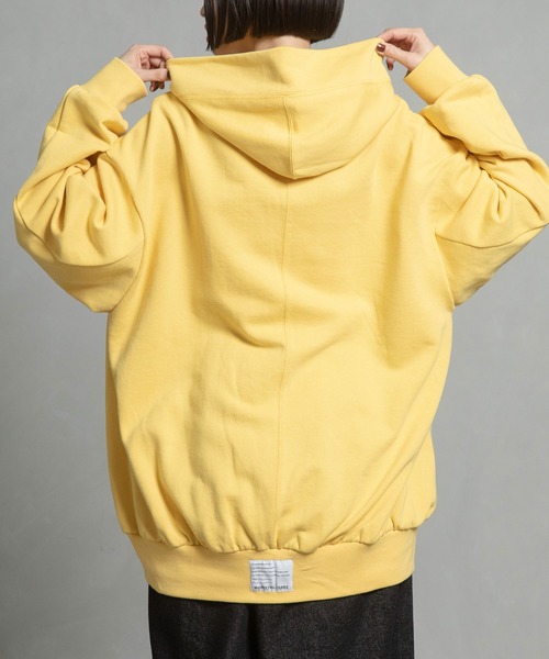 MARECHAL TERRE（マルシャルテル）の「ロングスウェットパーカー（パーカー・レディース・ブルー/ピンク/イエロー/ブラック・MEDIUM）」の6枚目の写真