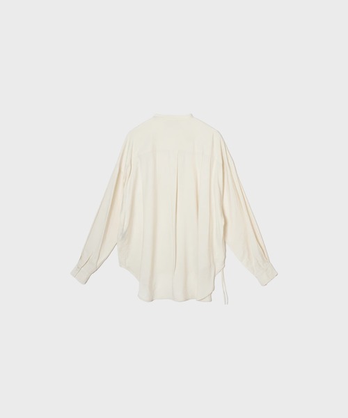 c/est(シーエ)の「c/est NELLY シャツブラウス 秋服 冬服(シャツ/ブラウス・レディース・ブラック/オフホワイト/ブルー・FREE)」の4枚目の写真