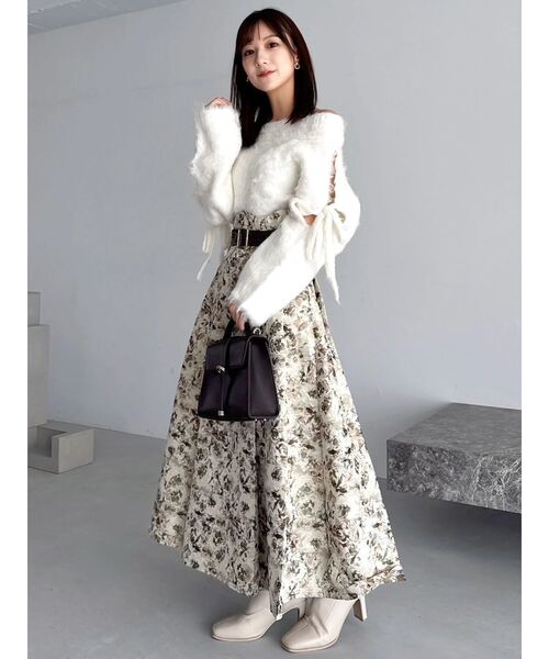 dazzlin（ダズリン）の「ルミナスカラーオフショルニット（ニット/セーター・レディース・ピンク/イエロー/オフホワイト/チャコールグレー/ブルー・FREE）」の9枚目の写真